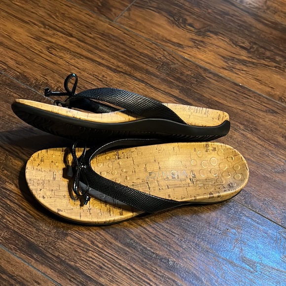 Vionic Sandals - Picture 8 of 12